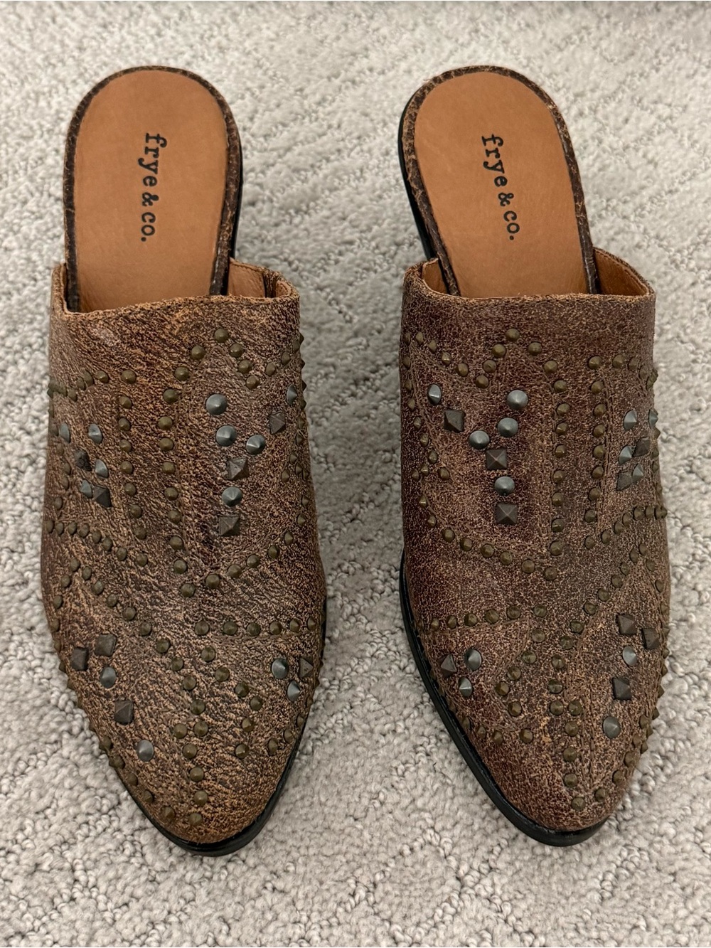 Frye & Co Phoenix Mules Distressed Leather Studded In Chocolate Women's Size 8M